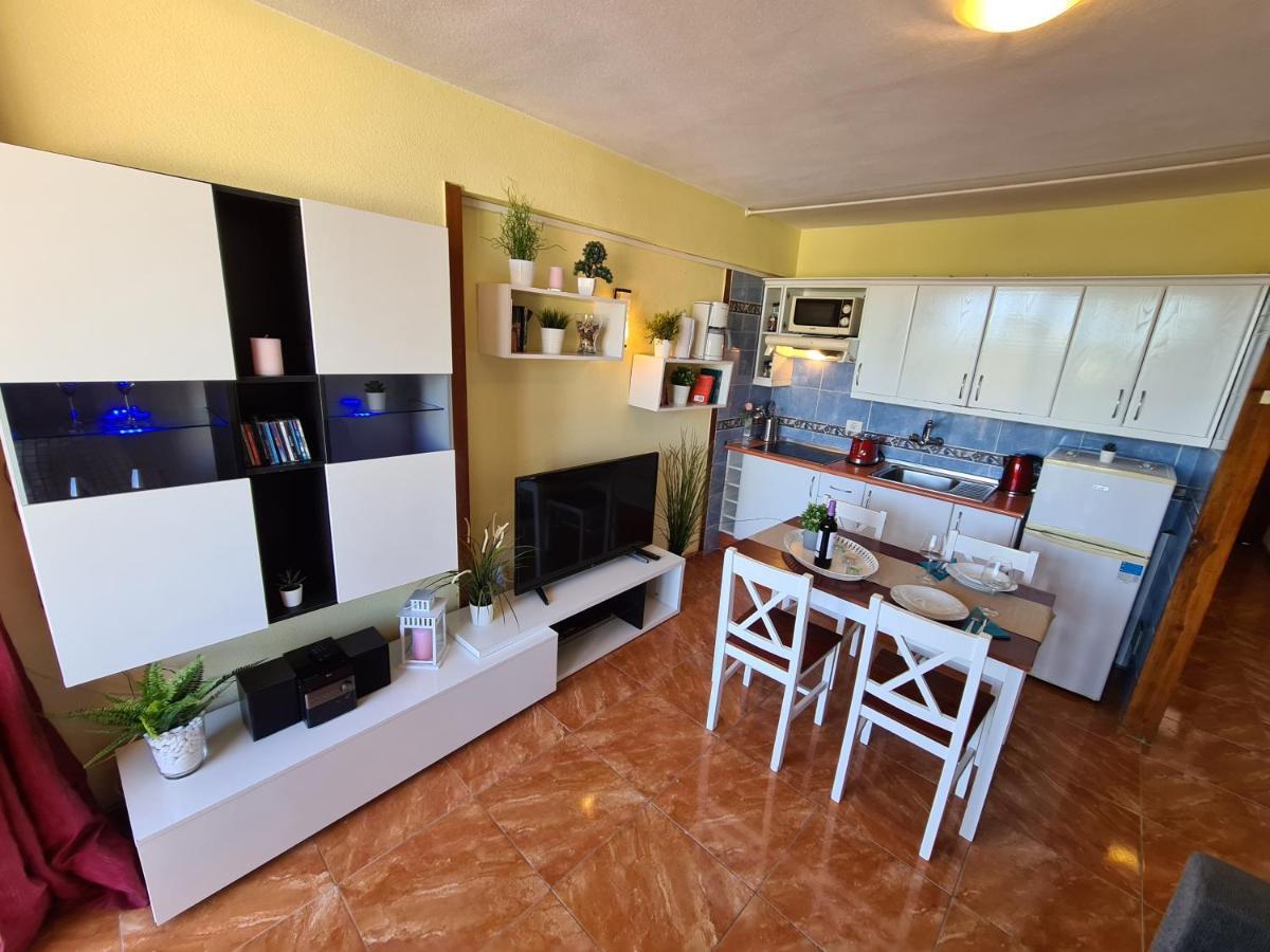 Vida Loca Only 190 Meters To The Sea, Balcony, Sea View, Pool, Wifi Appartement Playa Feñabe Buitenkant foto