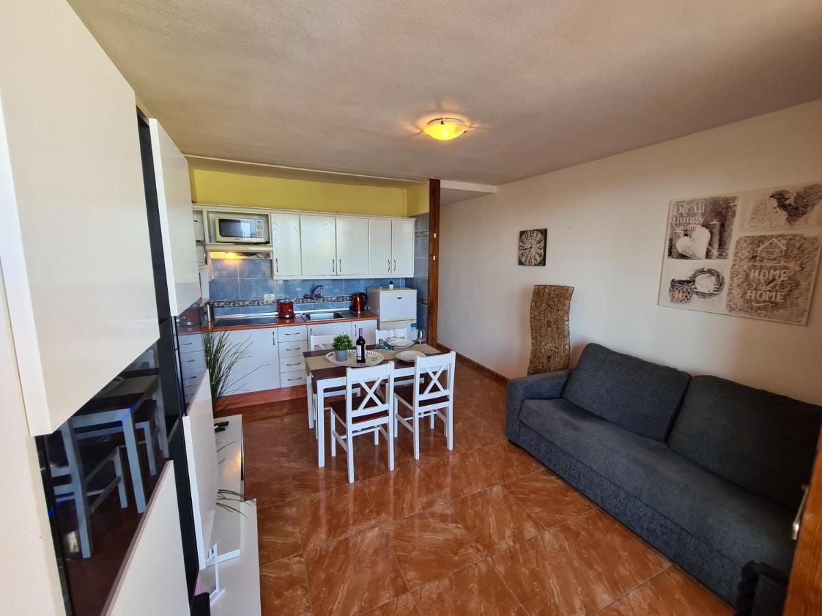 Vida Loca Only 190 Meters To The Sea, Balcony, Sea View, Pool, Wifi Appartement Playa Feñabe Buitenkant foto