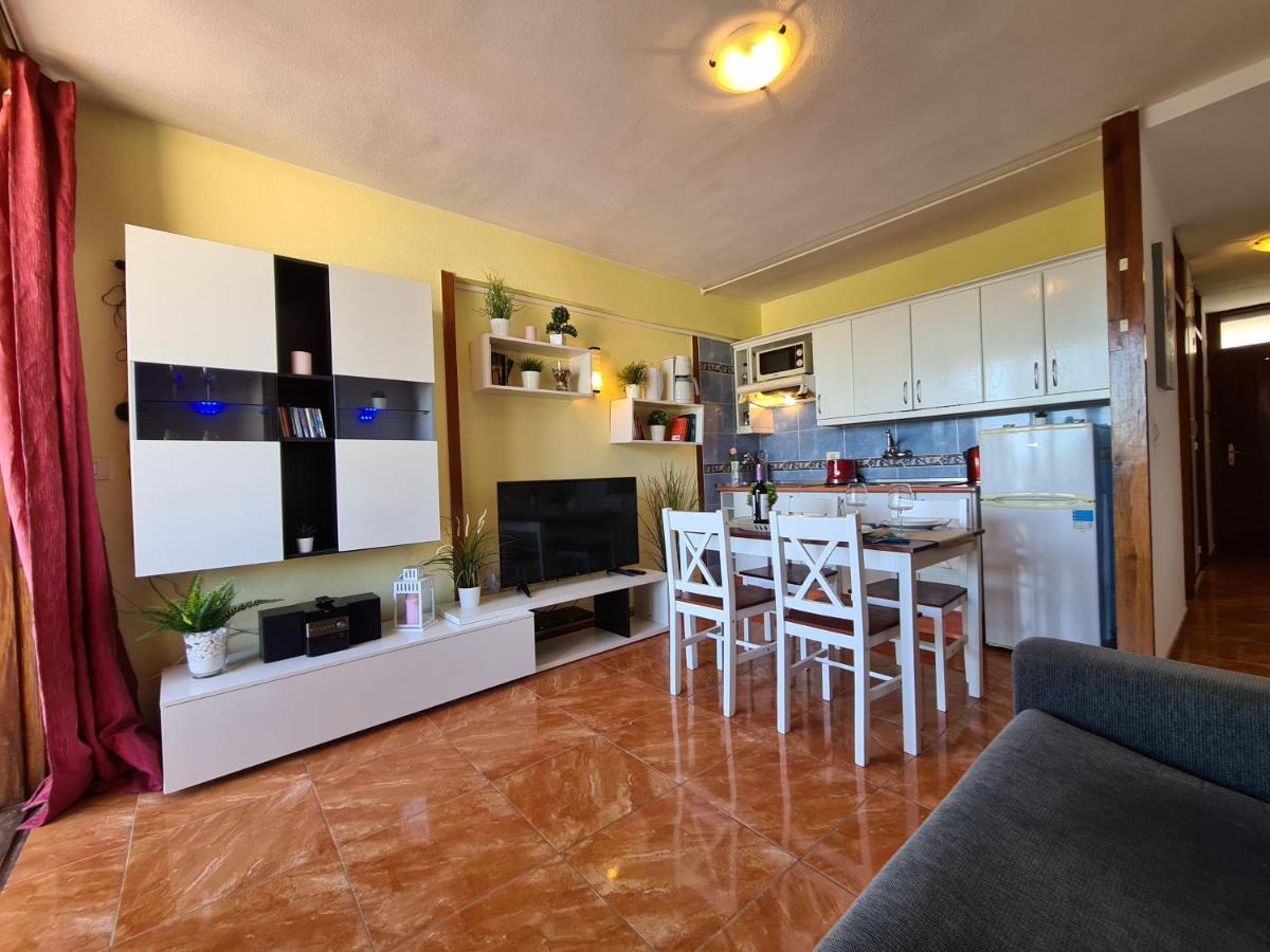 Vida Loca Only 190 Meters To The Sea, Balcony, Sea View, Pool, Wifi Appartement Playa Feñabe Buitenkant foto